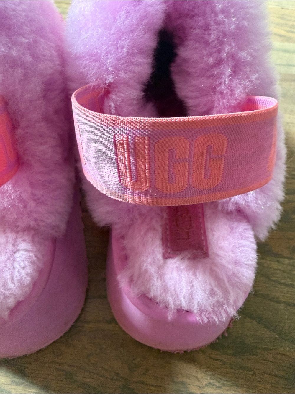 UGG Women's Funkette Chunky Sequin slippers in the "Echinacea" (pink) - Picture 3 of 6